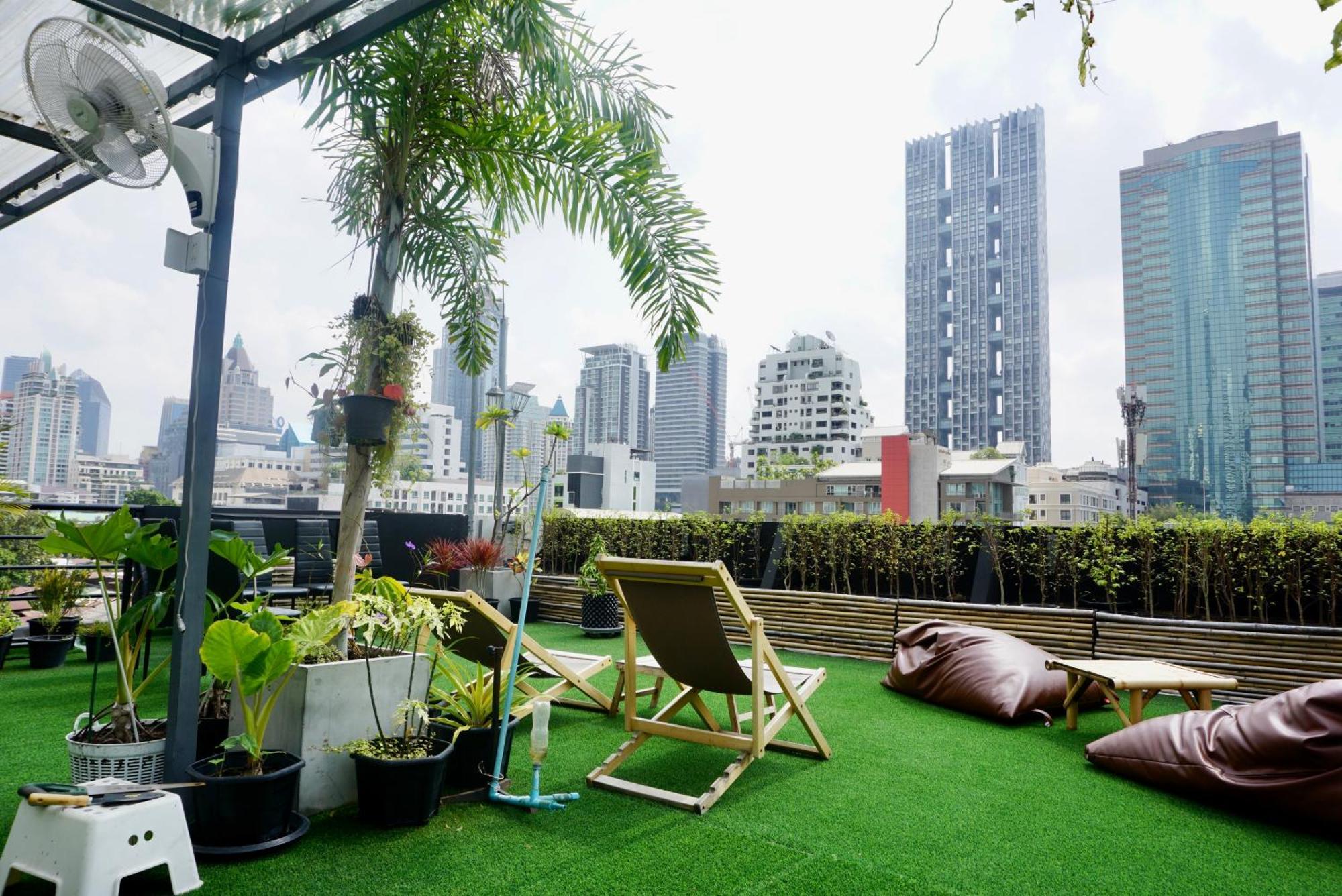 Hip And Funky Apartment Silom Soi 3, With Rooftop View Bangkok Exterior photo